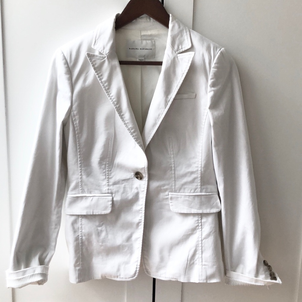 Banana Republic white stretch blazer